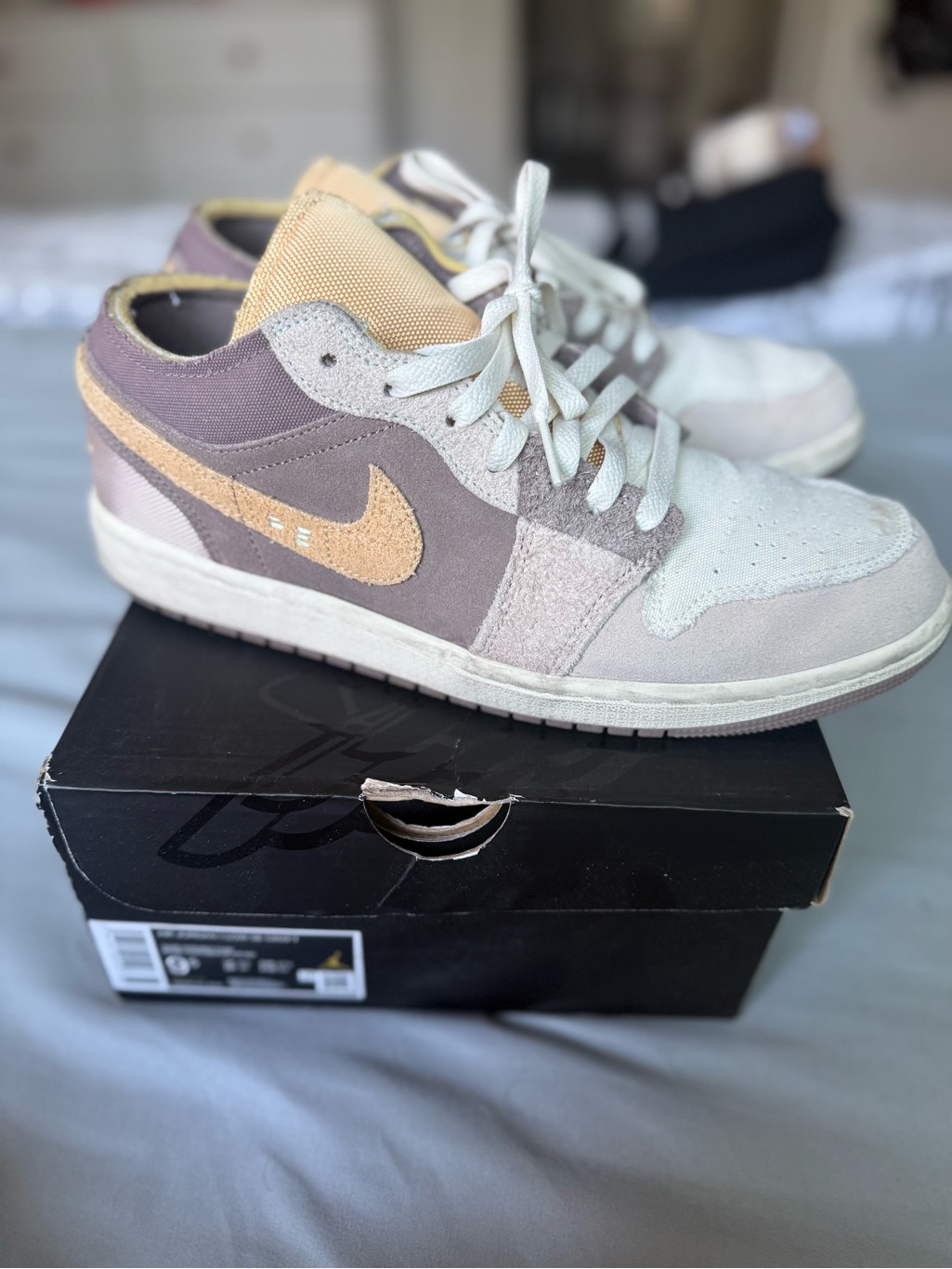 Nike Air Jordan 1 Low Se Craft Taupe Hazelnut Foam 9.5 Men